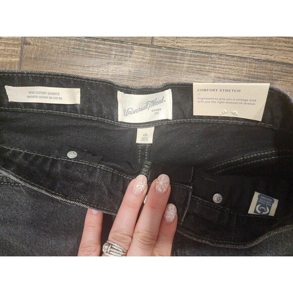 Universal Thread Women's Mid Rise 90's Baggy Jean Shorts - Black Size 4 - Picture 4 of 5